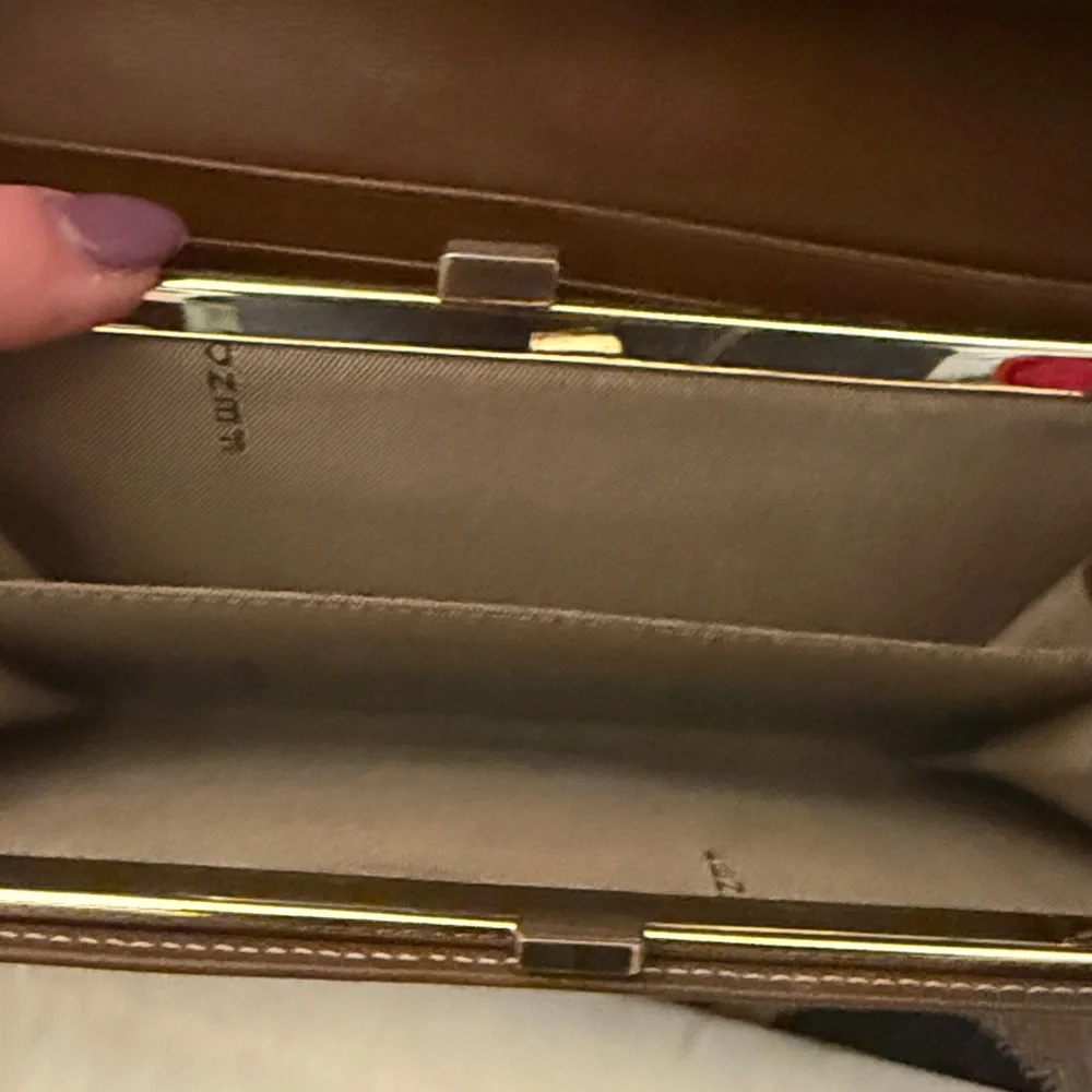 Fendi RARE Kisslock Zucca  Wallet EUC - Picture 4 of 15
